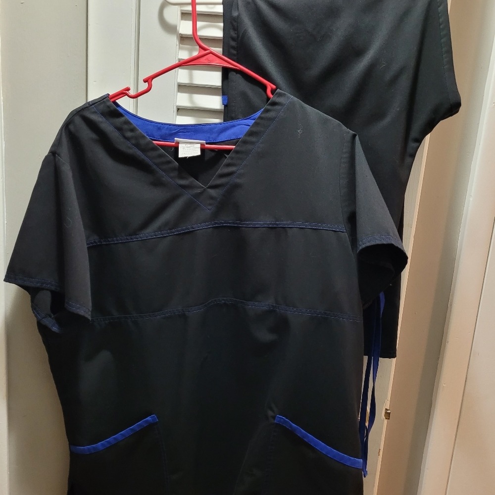 Scrub Set,  Scrubstar.  Black with blue. Size XL
